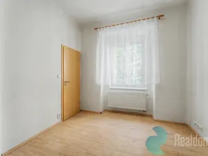 Prodej bytu 2+kk, Praha, U pošty, 35 m2