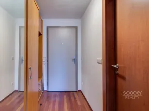 Pronájem bytu 1+kk, Praha - Vysočany, Paříkova, 27 m2