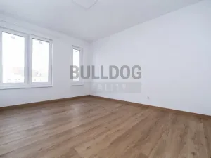 Pronájem bytu 2+kk, Praha - Libeň, Zenklova, 46 m2