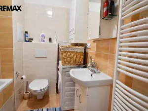 Prodej bytu 1+kk, Hradec Králové - Třebeš, Svatojánská, 28 m2