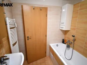 Prodej bytu 1+kk, Hradec Králové - Třebeš, Svatojánská, 33 m2