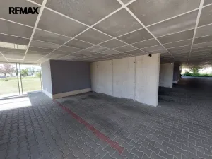 Prodej bytu 1+kk, Hradec Králové - Třebeš, Svatojánská, 33 m2