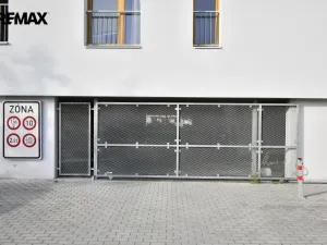 Prodej bytu 1+kk, Hradec Králové - Třebeš, Svatojánská, 33 m2