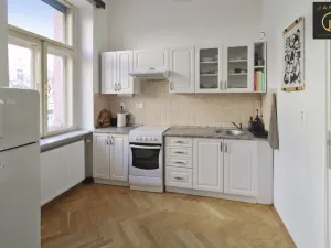 Pronájem bytu 2+kk, Praha - Bubeneč, Korunovační, 50 m2