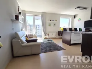 Prodej bytu 2+kk, Pardubice - Trnová, Josefa Bublíka, 56 m2