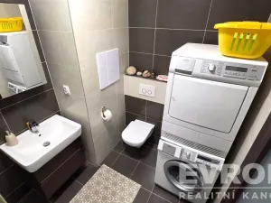 Prodej bytu 2+kk, Pardubice - Trnová, Josefa Bublíka, 56 m2