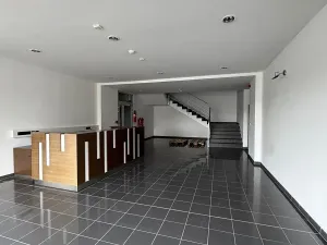 Pronájem kanceláře, Praha - Letňany, Veselská, 584 m2
