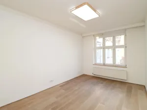 Pronájem bytu 3+1, Praha - Vinohrady, Vinohradská, 105 m2