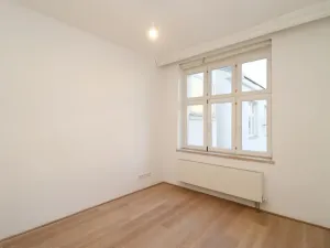 Pronájem bytu 3+1, Praha - Vinohrady, Vinohradská, 105 m2