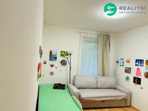 Prodej bytu 4+kk, Milovice, Kaštanova, 92 m2