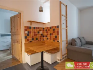 Prodej bytu 2+kk, Praha, U Uranie, 40 m2