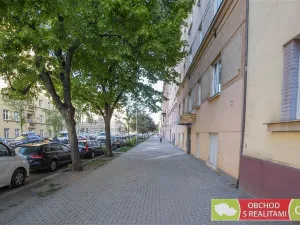 Prodej bytu 2+kk, Praha, U Uranie, 40 m2