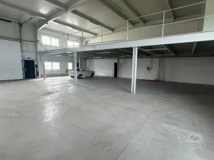Pronájem skladu, Nehvizdy, 1750 m2