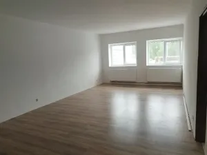 Pronájem kanceláře, Brno, Pod sídlištěm, 42 m2