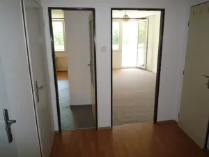 Pronájem bytu 1+1, Praha - Modřany, Krouzova, 44 m2