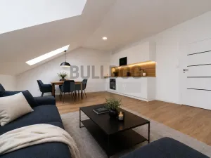 Pronájem bytu 2+kk, Praha - Libeň, Zenklova, 60 m2