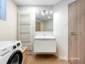 Pronájem bytu 2+kk, Praha - Vršovice, Petrohradská, 60 m2