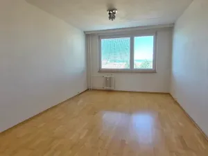 Pronájem bytu 3+1, Praha - Modřany, Vokrojova, 78 m2