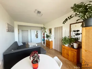 Prodej bytu 3+1, Znojmo, Pražská sídl., 72 m2