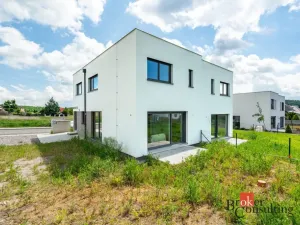 Pronájem rodinného domu, Dubí, Zahradní, 119 m2