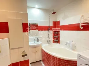 Prodej bytu 2+1, Chomutov, Dřínovská, 66 m2