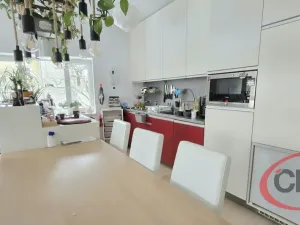 Pronájem rodinného domu, Praha, Nad dolíky, 200 m2