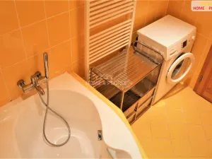 Prodej bytu 2+1, Karlovy Vary, Koptova, 66 m2