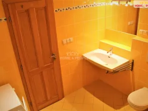 Prodej bytu 2+1, Karlovy Vary, Koptova, 66 m2