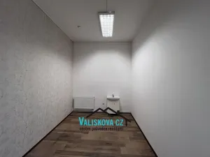 Pronájem obchodního prostoru, Kroměříž, Riegrovo náměstí, 130 m2