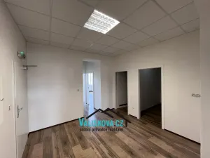 Pronájem obchodního prostoru, Kroměříž, Riegrovo náměstí, 130 m2
