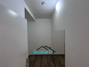 Pronájem obchodního prostoru, Kroměříž, Riegrovo náměstí, 130 m2