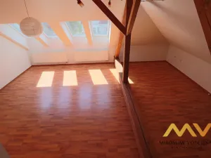 Pronájem bytu 2+kk, Hradec Králové - Pražské Předměstí, Nerudova, 65 m2