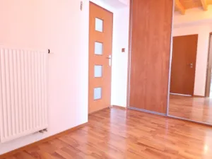 Pronájem bytu 2+kk, Hradec Králové - Pražské Předměstí, Nerudova, 65 m2