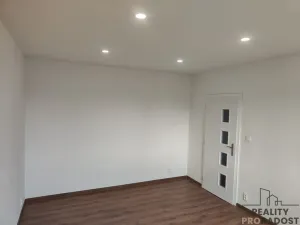 Prodej bytu 2+1, Kadaň, Chomutovská, 53 m2