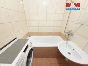 Prodej bytu 2+1, Karviná - Mizerov, tř. Těreškovové, 61 m2