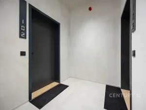 Pronájem bytu 2+kk, Praha, 43 m2