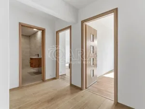 Pronájem bytu 2+kk, Ústí nad Labem - Krásné Březno, Žežická, 37 m2