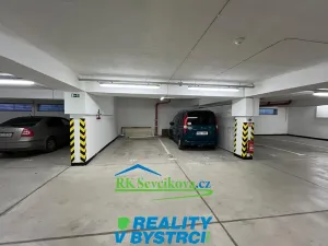 Pronájem garážového stání, Brno, Křepelčí, 15 m2