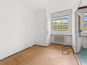 Prodej bytu 3+1, Praha - Vršovice, Uzbecká, 74 m2