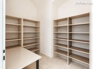 Pronájem obchodního prostoru, Praha - Karlín, Sokolovská, 95 m2