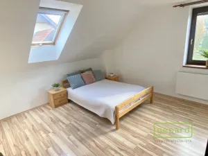Pronájem rodinného domu, Mníšek pod Brdy, Luční, 150 m2