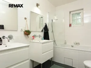 Pronájem vily, Praha - Nebušice, Na Malé Šárce, 302 m2