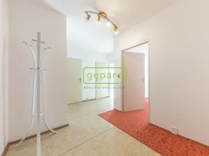 Pronájem bytu 4+kk, Praha, U zeleného ptáka, 84 m2