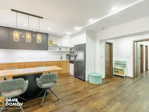 Prodej rodinného domu, Suchov, 308 m2