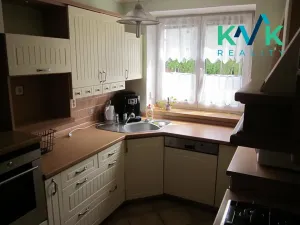 Pronájem bytu 3+1, Karlovy Vary, Šumavská, 77 m2