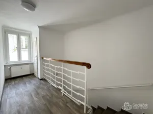 Pronájem komerční nemovitosti, Karlovy Vary, Dr. Davida Bechera, 102 m2