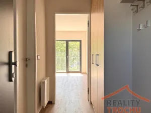 Pronájem bytu 1+kk, Hradec Králové, Pod Zámečkem, 27 m2