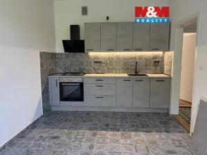 Pronájem bytu 2+1, Pardubice - Bílé Předměstí, Na Bukovině, 65 m2