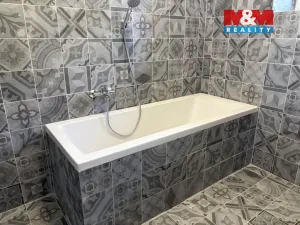 Pronájem bytu 2+1, Pardubice - Bílé Předměstí, Na Bukovině, 65 m2