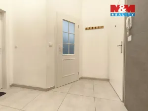 Pronájem bytu 2+kk, Praha - Žižkov, Bořivojova, 35 m2